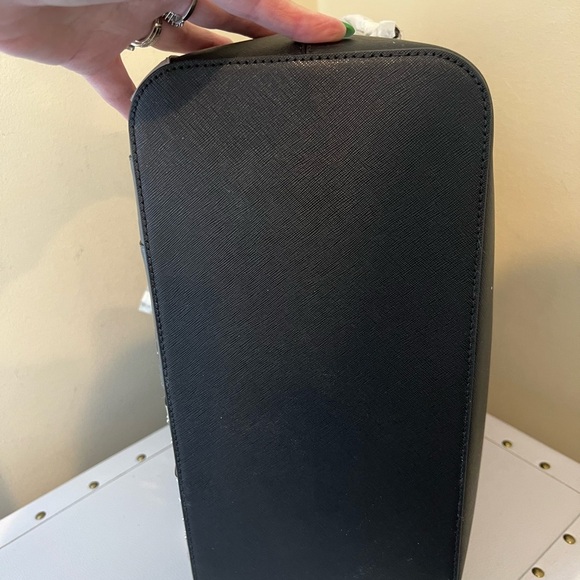 Michael Kors 3-piece Set - Skyline Collection - Picture 4 of 11